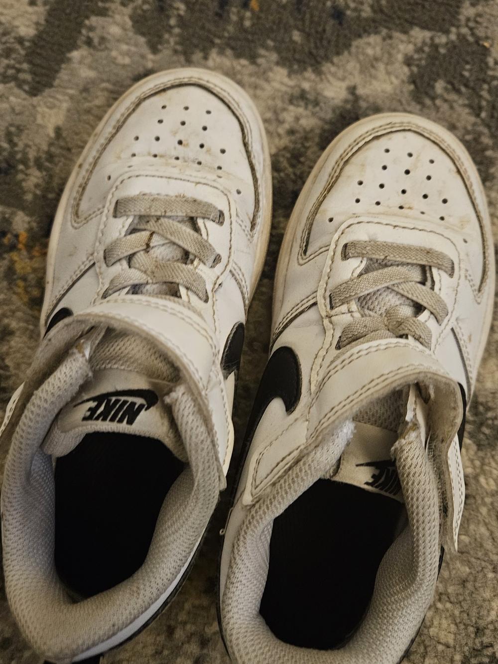 Nike Kids White & Black Low-Top Sneakers